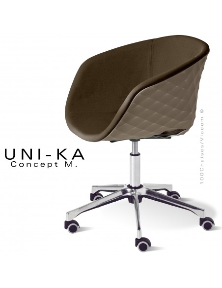 Fauteuil de bureau confort UNIKA, piétement aluminium brillant sur roulettes, coque plastique argile, tissu couleur marron.