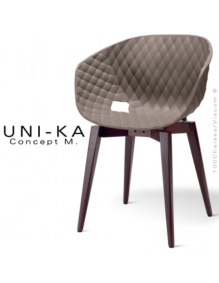 Fauteuil chic et tendance UNIKA, piétement bois de hêtre vernis brun, assise coque plastique couleur argile, matelassé.