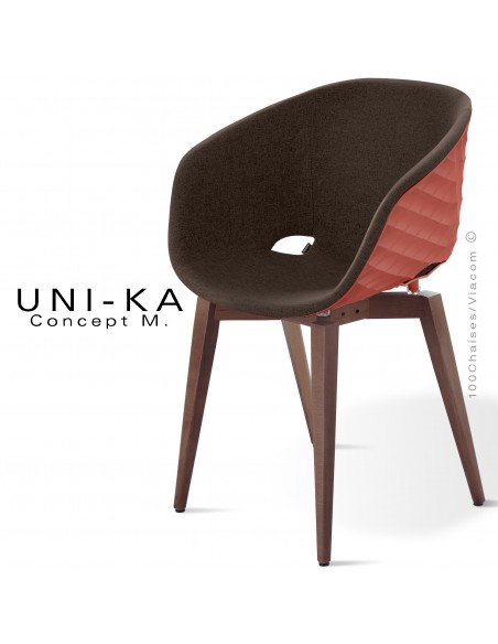 Fauteuil UNIKA, piétement vernis brun, assise coque couleur rouge corail habillage tissu couleur marron.