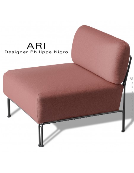 Salon d'extérieur ou module banquette multiple ARI, structure peint noir, assise et dossier coussin rose.