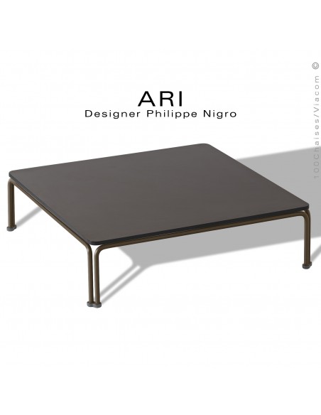 Salon de jardin, table basse ARI, piétement acier peint marron, plateau 71x71 cm., compact noir.