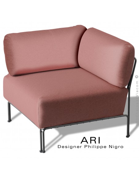 Salon d'extérieur ou module d'angle banquette ARI, structure acier peint noir, assise coussin, couleur rose.