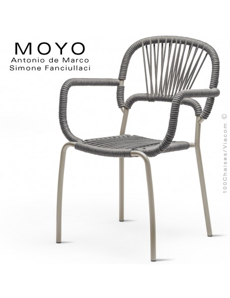 Fauteuil chic d'extérieur design MOYO, structure acier peint sable, assise tressage corde gris argent.