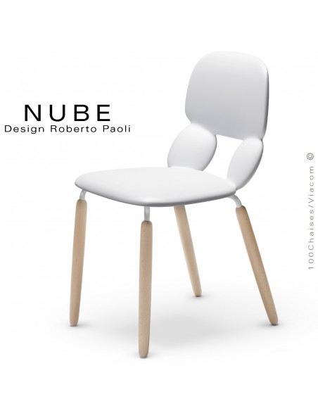 Chaise pour collectivité ou domestique NUBE, piétement bois vernis naturel, assise coque plastique souple couleur blanche.