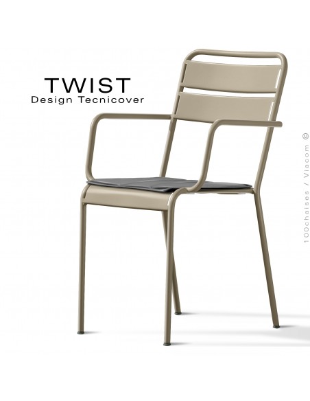 Fauteuil de bistrot TWIST, structure acier galvanisé peint beige, assise coussin housse, tissu gris foncé.