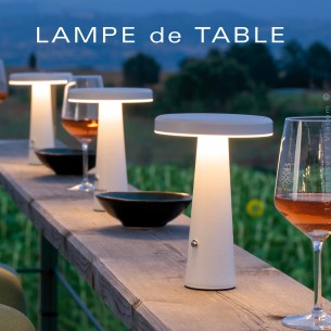 Lampe LED de table pour extérieur FUNGUS, rechargeable à batterie via un câble USB-C.‎