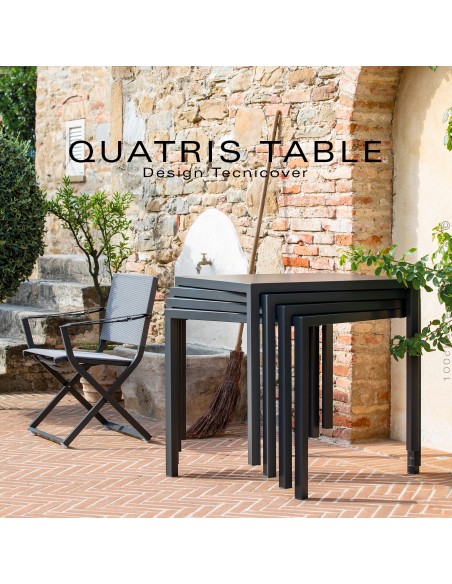 Table empilable par 8 pièces modèle QUATRIS, carré.