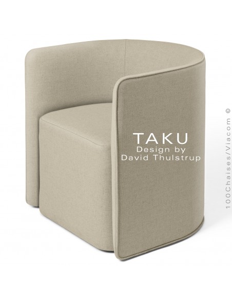 Fauteuil design TAKU, pour CHR, structure hêtre, assise et dossier garnis de mousse, habillage tissu couleur ficelle.
