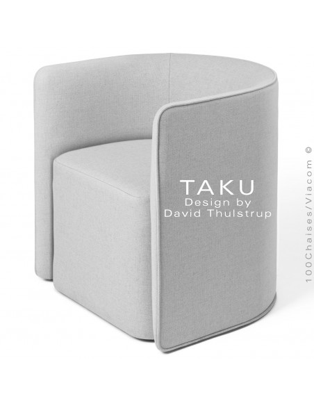 Fauteuil design TAKU, pour CHR, structure hêtre, assise et dossier garnis de mousse, habillage tissu couleur gris clair.
