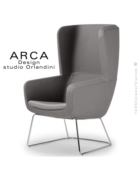 Fauteuil lounge confort ARCA, pour salon d'attente standing, habillage tissu tabac, piétement luge chromé brillant.