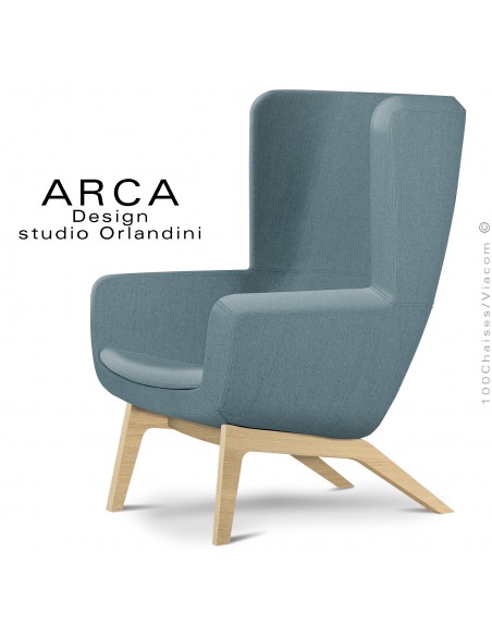 Fauteuil lounge confort ARCA, pour salon d'attente standing, habillage tissu couleur bleu d'eau, piétement bois naturel.