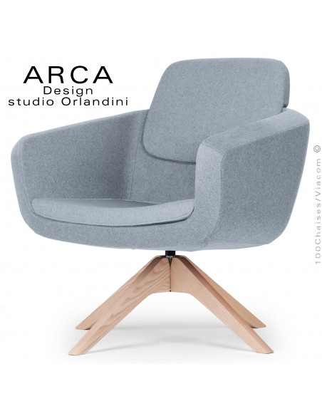 Fauteuil pour salon d'attente lounge ARCA, piétement 4 branches bois de Frêne, assise tissu couleur bleu clair.