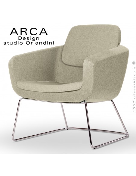 Fauteuil lounge confort ARCA, pour salon d'attente standing, habillage tissu couleur jaune paille, piétement luge chromé.