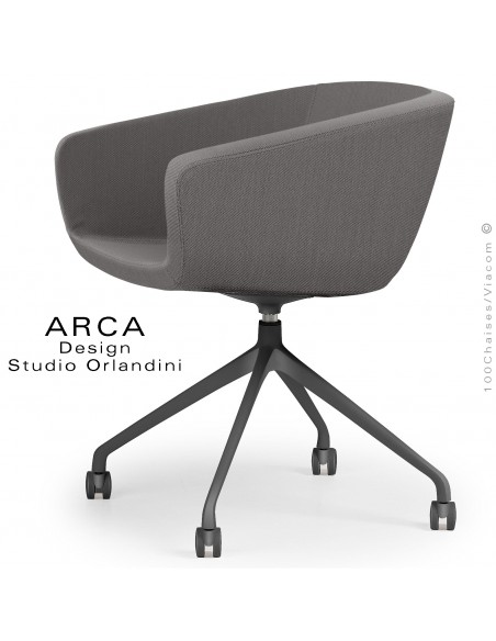 Fauteuil de bureau pivotant ARCA Mini, ou domestique, habillage tissu tabac, piétement plastique noir avec roulettes.