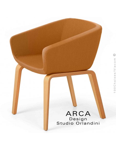 Fauteuil CHR ou domestique ARCA Mini, assise tissu couleur orange, piétement 4 pieds bois de Frêne vernis.