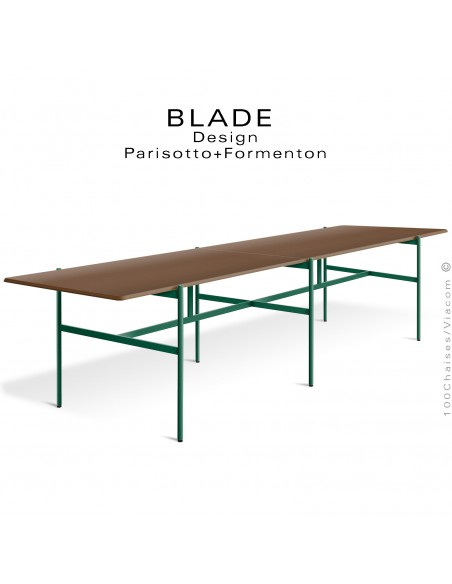 Grande table de réunion design BLADE, plateau rectangulaire, Chêne foncé, piétement tube d'acier peint vert bouteille.