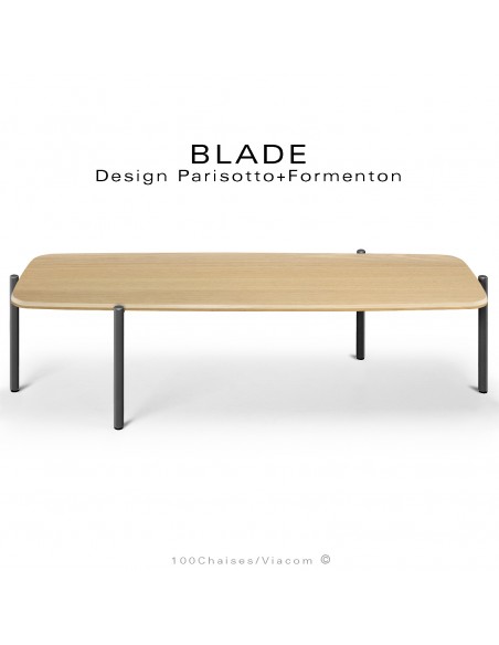 Table basse design BLADE-CAFÉ, structure à 4 pieds en tube d'acier peint noir, plateau bois de chêne vernis.