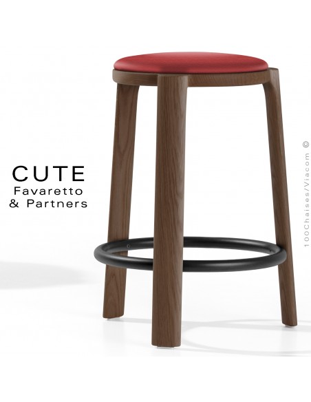 Tabouret de cuisine CUTE, structure Chêne foncé, assise garnie, habillage tissu couleur rouge pour intérieur.