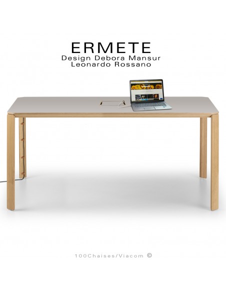 Grande table ou bureau rectangulaire ERMETE, pieds en bois de Chêne, plateau HPL couleur gris-argent avec prises.