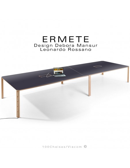 Grande table de réunion ou travail rectangulaire ERMETE, pieds bois massif de Chêne, plateau HPL noir + prises + USB + RJ45.