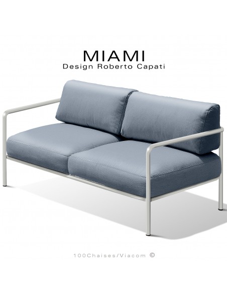 Banquette 2 places pour extérieur MIAMI, structure acier peinte blanc perle, assise avec coussin, hydrofuge couleur bleu gris.