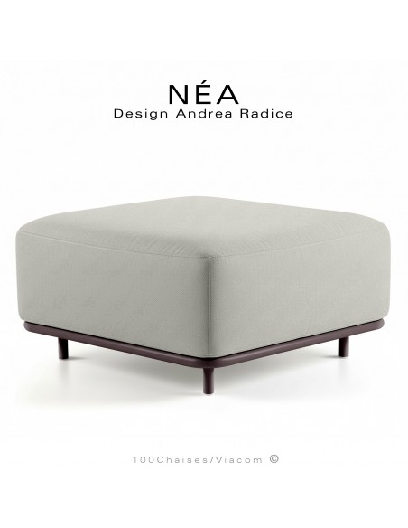Pouf, repose pieds large ou module banquette NÉA, structure peint bronze, assise coussin tissu couleur crème.