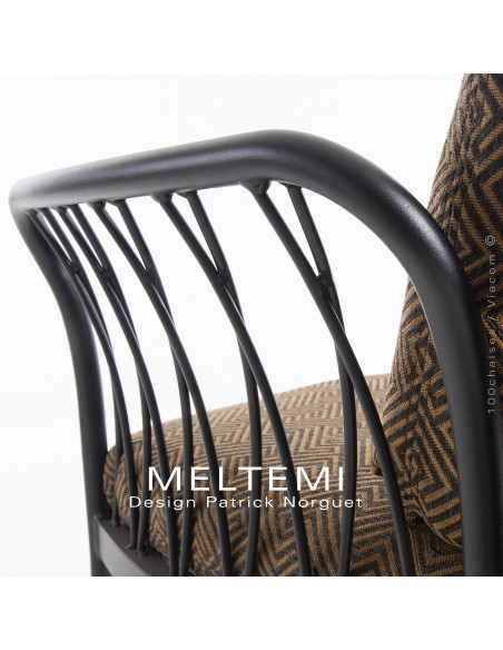 Fauteuil lounge MELTEMI – structure en aluminium peint noir | Coussin imperméable tissu noir / or.