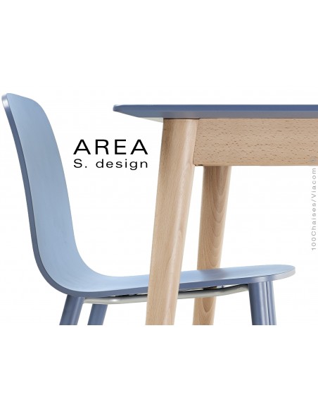 Table rectangulaire en bois de hêtre "AREA" plateau MDF finition couleur bleu.