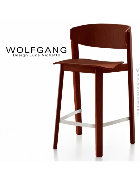 Tabouret design WOLFGANG, pour cuisine et îlot central, structure et assise chêne vernis acajou.