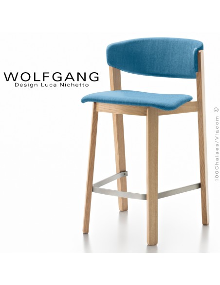 Tabouret bois design WOLFGANG, piétement chêne clair, assise et dossier habillage tissu bleu clair.