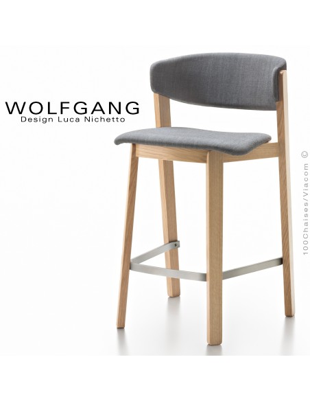 Tabouret bois design WOLFGANG, piétement chêne clair, assise et dossier habillage tissu couleur grise.