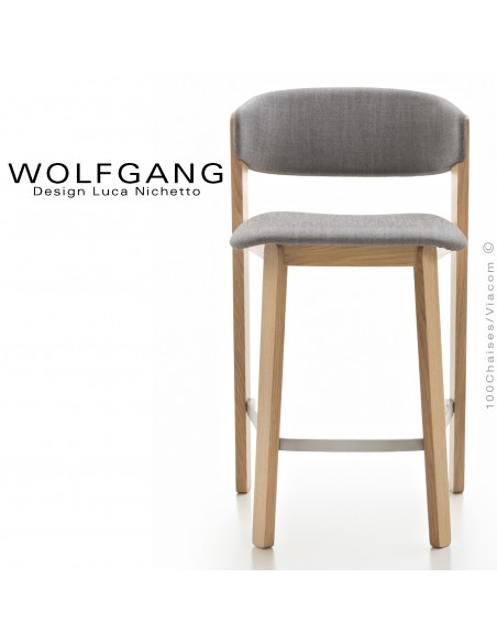 Tabouret bois design WOLFGANG, piétement chêne clair, assise et dossier habillage tissu couleur grise.