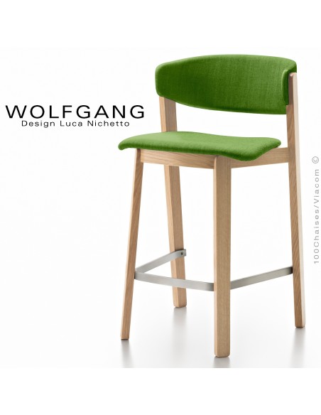 Tabouret bois design WOLFGANG, piétement chêne clair, assise et dossier habillage tissu couleur verte.