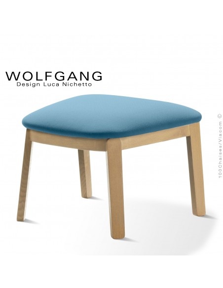Repose-pieds pour fauteuil lounge assise basse WOLFGANG piètement chêne clair, habillage tissu couleur bleu.