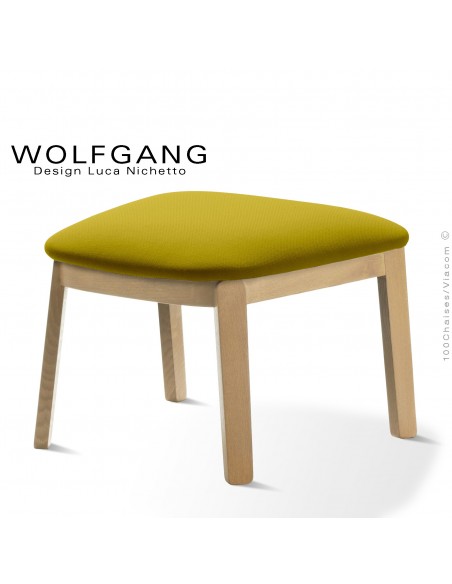 Repose-pieds pour fauteuil lounge assise basse WOLFGANG piètement chêne clair, habillage tissu couleur moutarde.