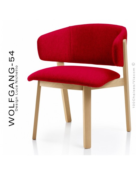 Petit fauteuil lounge WOLFGANG, structure chêne naturel, assise et dossier capitonnés, habillage tissu rouge.