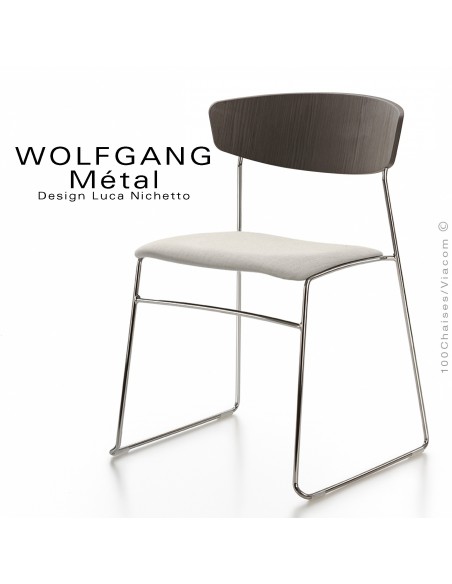 Chaise WOLFGANG Métal, piétement acier chromé, assise habillage tissu blanc, dossier vernis tabac.