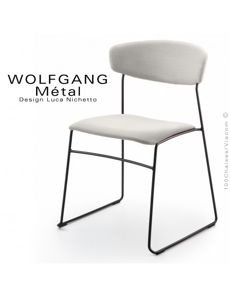 Chaise WOLFGANG Métal, piétement acier peint noir, assise et dossier habillage tissu couleur blanc.