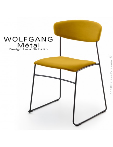 Chaise WOLFGANG Métal, piétement acier peint noir, assise et dossier habillage tissu couleur jaune.