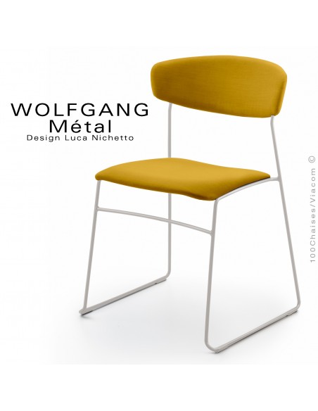 Chaise WOLFGANG Métal, piétement acier peint blanc, assise et dossier habillage tissu couleur jaune.
