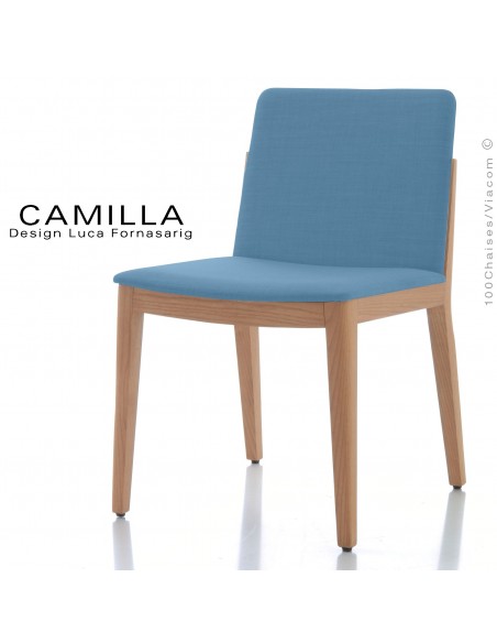 Chaise de restaurant GAIA, structure bois naturel, assise et dossier habillage tissu King-L-Kat, couleur bleu.