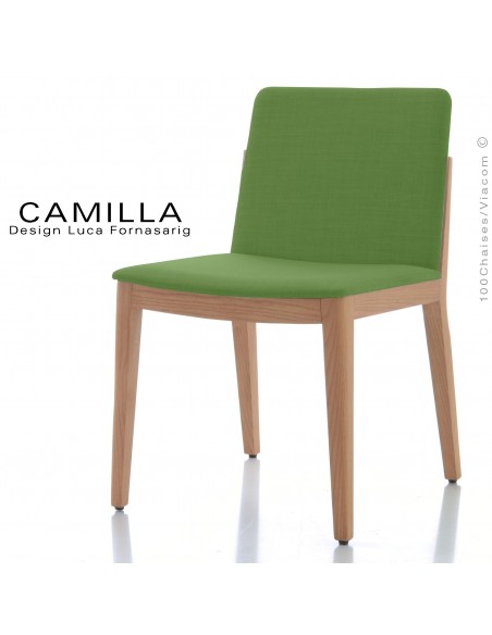 Chaise de restaurant GAIA, structure bois naturel, assise et dossier habillage tissu King-L-Kat, couleur vert.