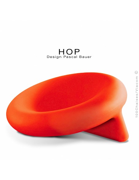 Fauteuil assise basse lounge confort HOP, structure plastique couleur orange.