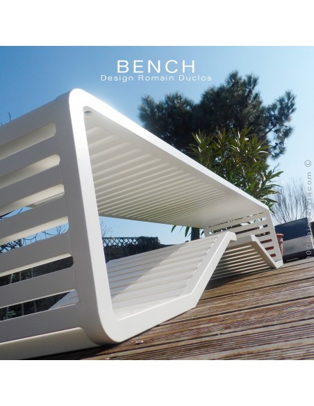 Banc en aluminium BENCH, destination indoor-outdoor, peinture au choix suivant gamme RAL.