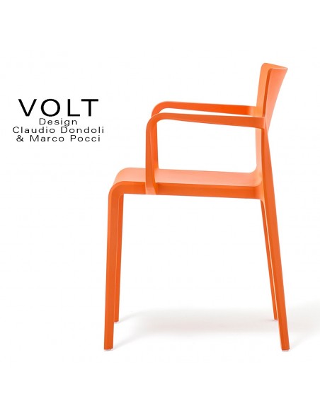 Fauteuil plastique pour terrasse et restaurant VOLT, structure polypropylène de couleur orange.