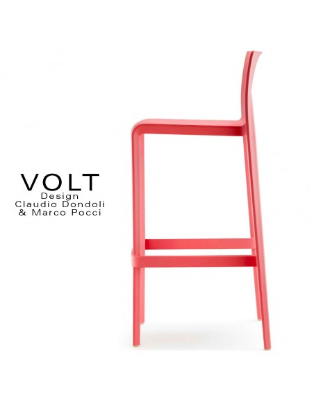 Tabouret de bar plastique VOLT, structure polypropylène de couleur rouge.