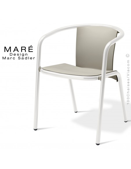 Fauteuil MARÉ, pour terrasse de café piétement aluminium peint blanc, assise plastique gris tourterelle