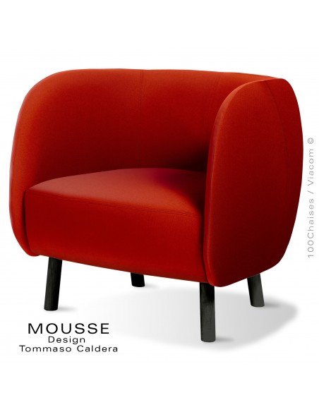 Fauteuil lounge Mousse, piétement bois hêtre noir, assise et dossier garnie, habillage tissu rouge