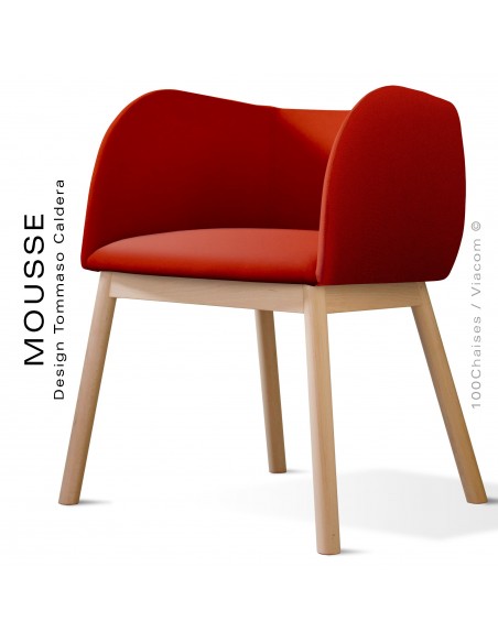 Fauteuil Mousse, piétement bois hêtre naturel, assise et dossier garnie, habillage tissu rouge