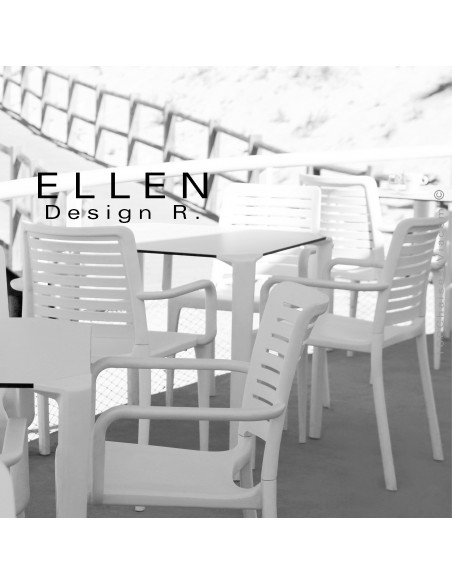 Chaise design ELLEN, en situation pour exemple.